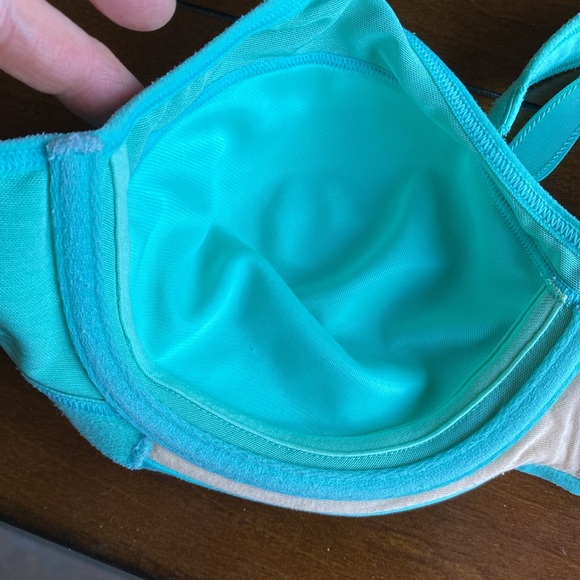 Vintage LULULEMON Underwire Bra Mint Colour 36C - Picture 6 of 8